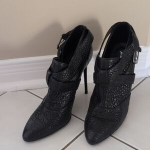 NWOT s.8.5 7 For All Mankind Eden Black Textured Women's Boots